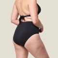 WUKA Kąpielowe majtki menstruacyjne SWIM HIGH, czarne, lekkie krwawienie_2.webp